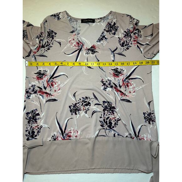 Ivanka Trump Women’s Blush Blouse Size Large Long Sleeve V-Neck Floral - Picture 6 of 8